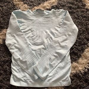 NIKE SPHERE SEAMLESS FITTED TOP M/L